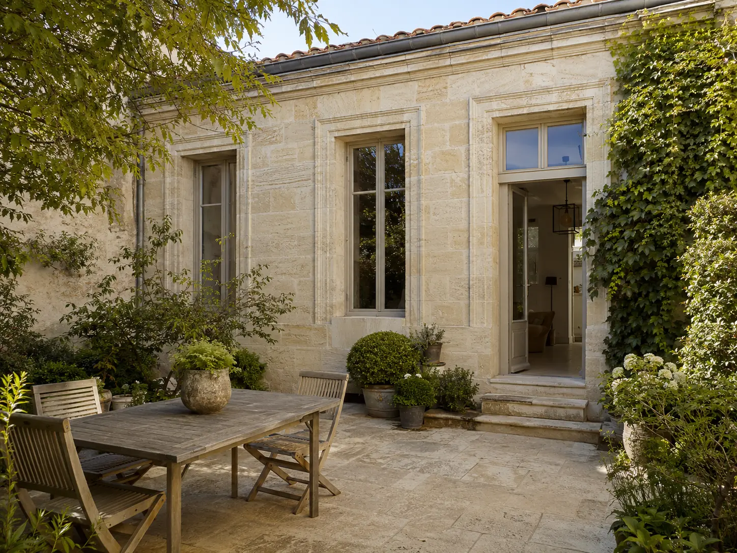 Échoppe en pierre et jardin à Bordeaux