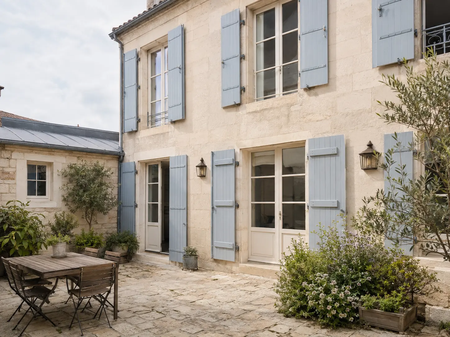 Maison ancienne rénovée à La Rochelle